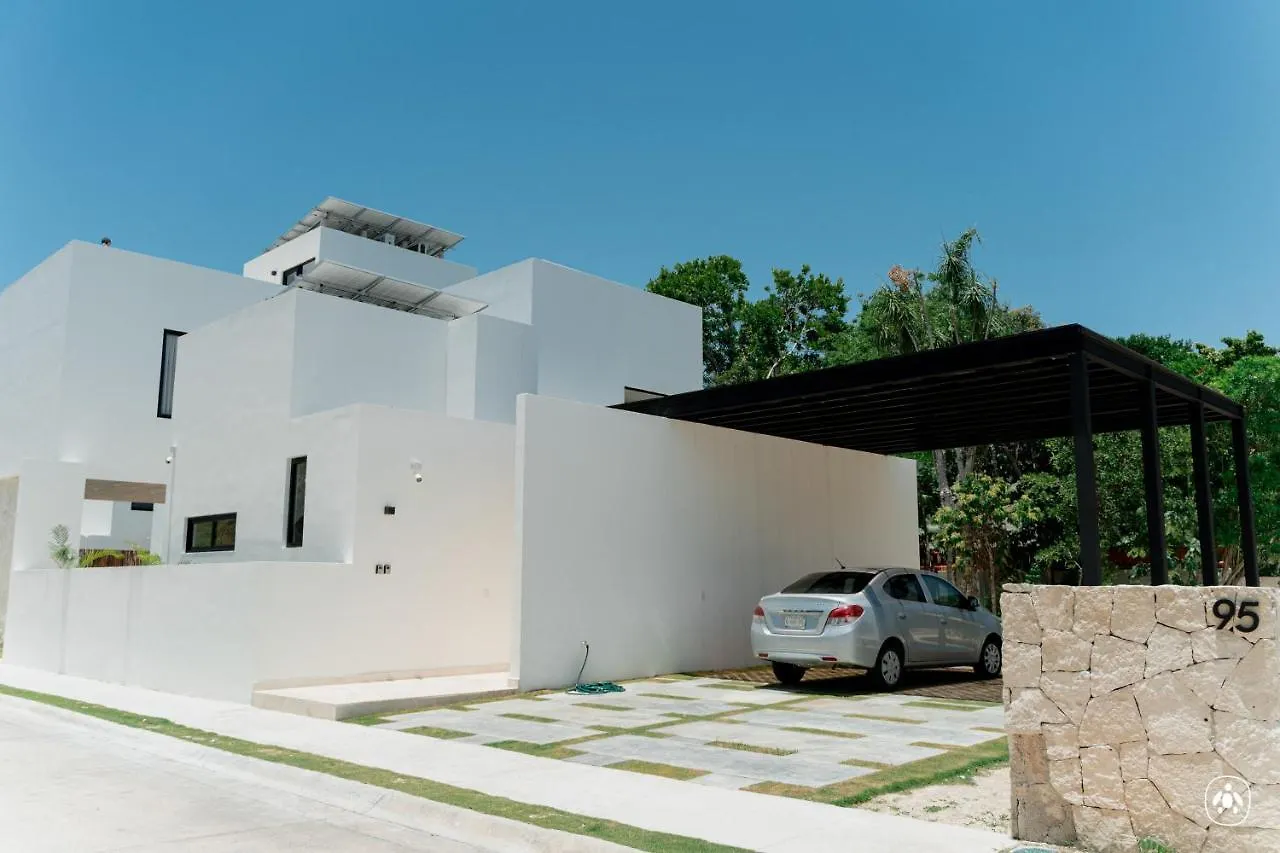 Villa Casa Agua Akumal Mexiko